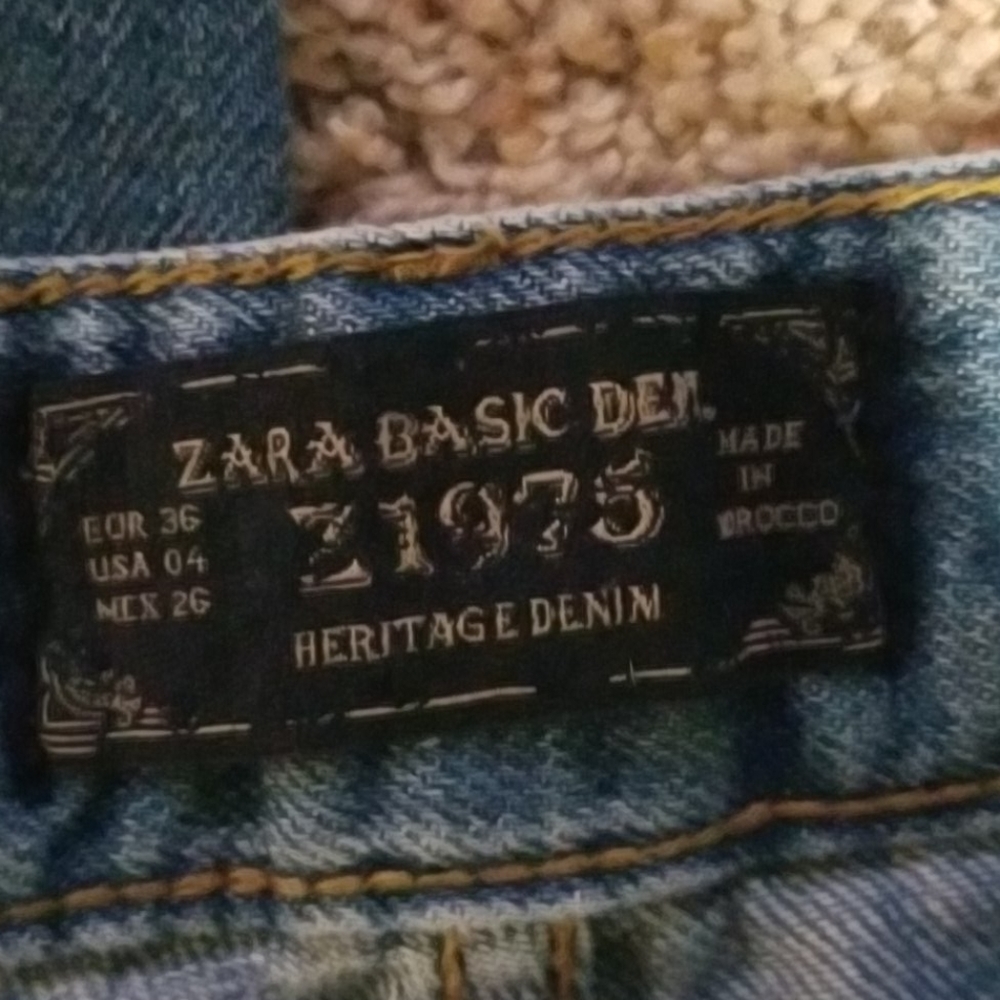 Jeans - Picture 3 of 3